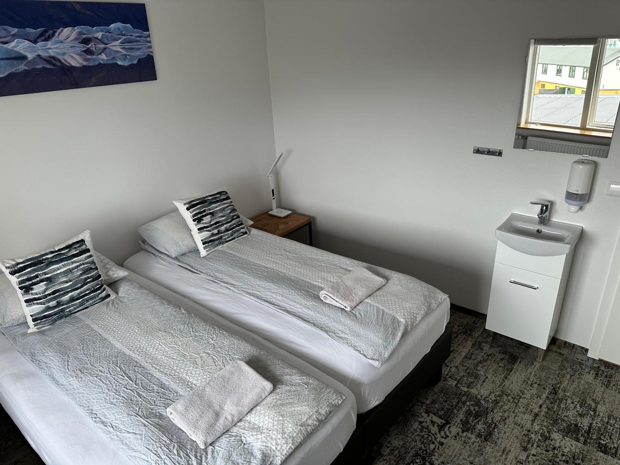Guesthouse Dyngja Höfn Екстериор снимка