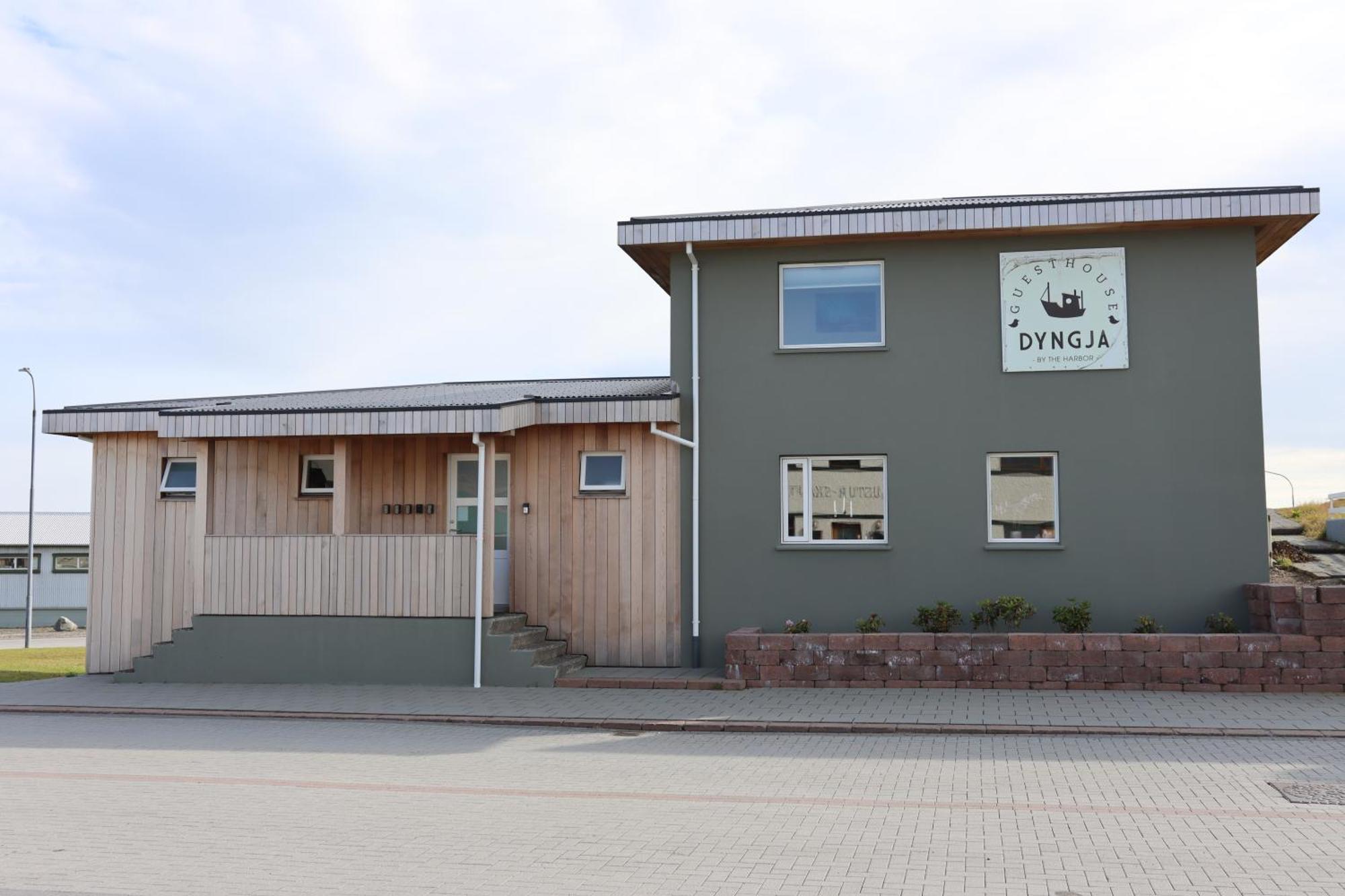 Guesthouse Dyngja Höfn Екстериор снимка