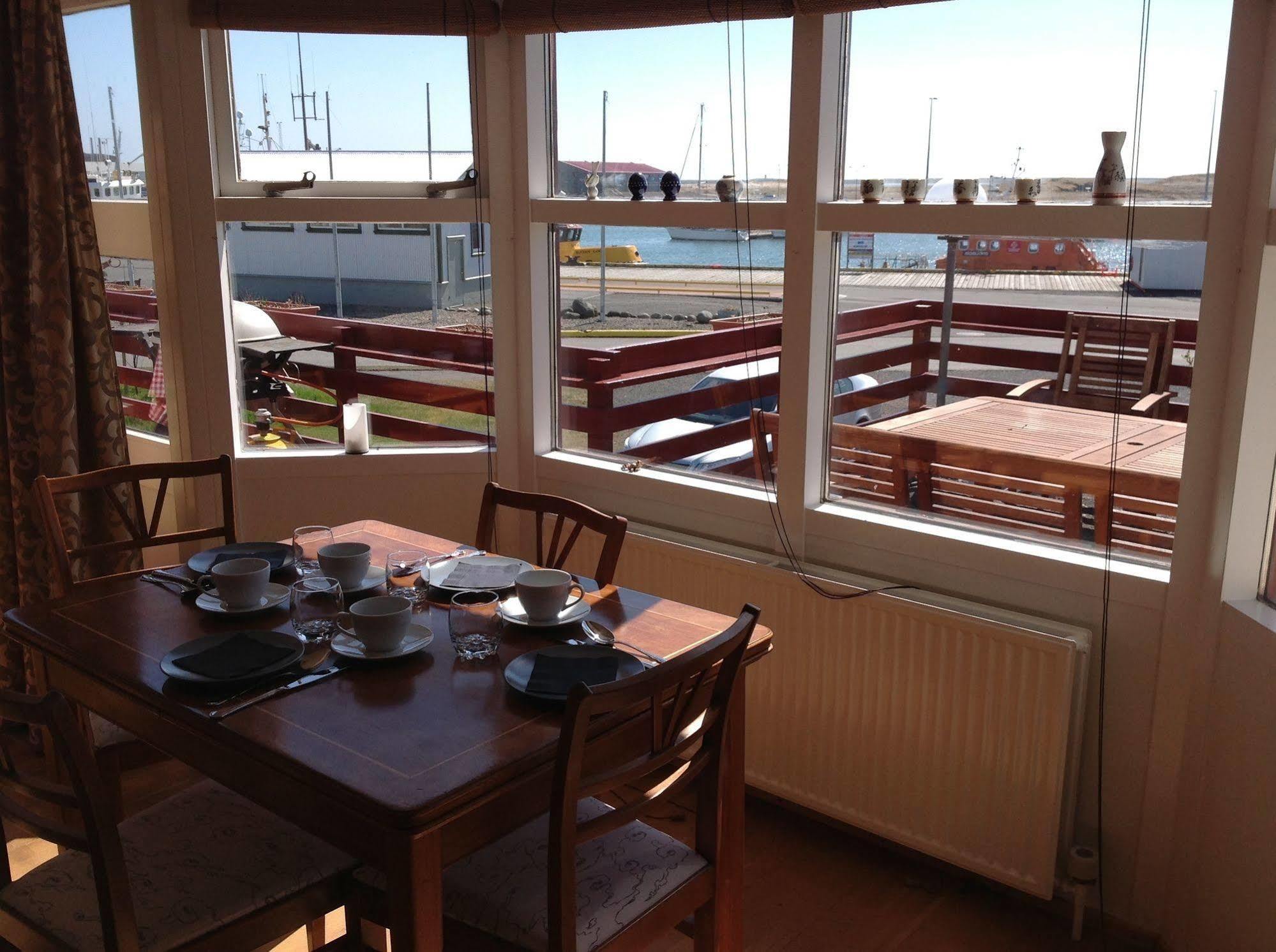 Guesthouse Dyngja Höfn Екстериор снимка